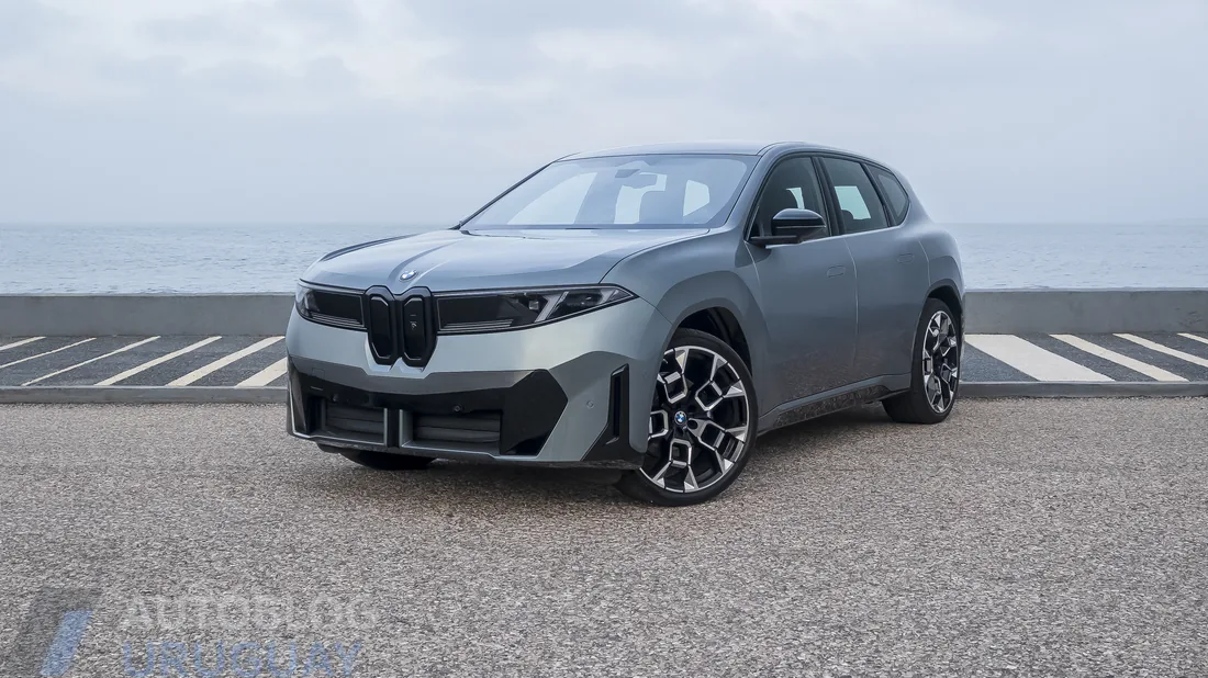 BMW iX3